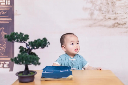 利津宝宝喊肚子疼怎么回事
